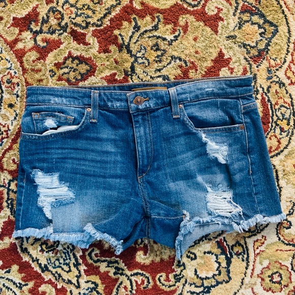 JOES JEANS Phoebe Distressed Faded Denim Shorts - Picture 3 of 8